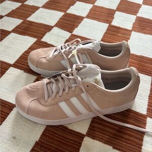 Adidas Men’s VL COURT 2.0 Blush and White Sneakers